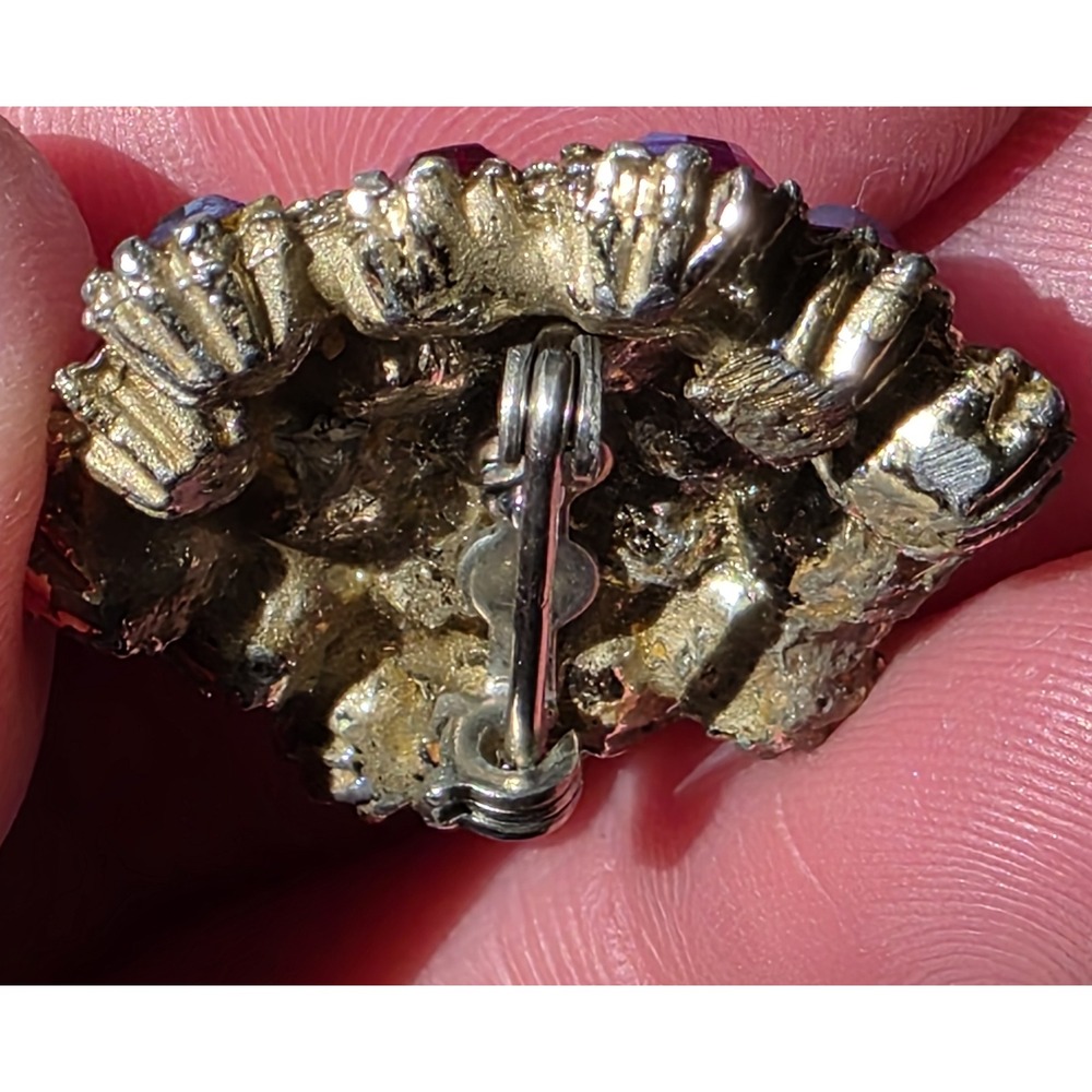 Vintage Aurora Borealis Rhinestone Dome Brooch Gold Tone Tiered Starburst Pin - Picture 10 of 15